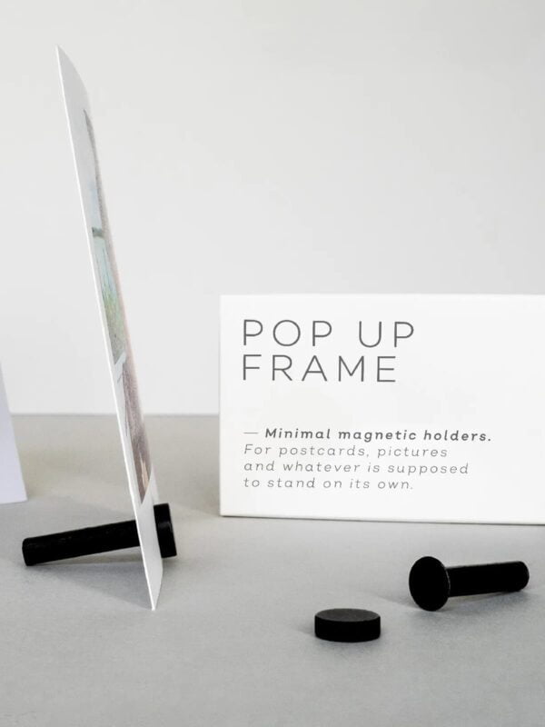 UNIK.HUS Fox&Poet Pop up Frame schwarz Postkartenhalter