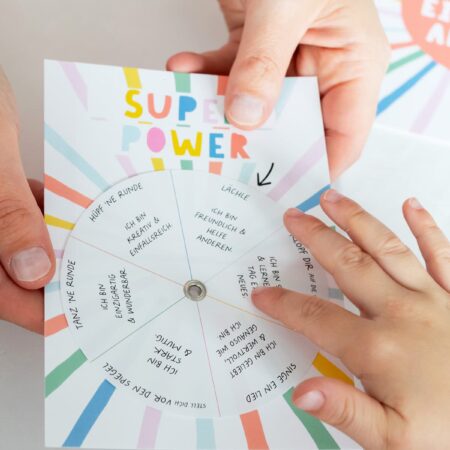 UNIK.HUS Superpower-Box KIDS.HUS SuperpowerRad Postkarte